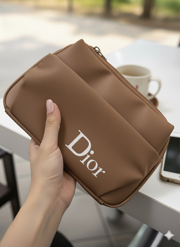 کیف دوشی مدل Dior زنانه - فرندز کتونی